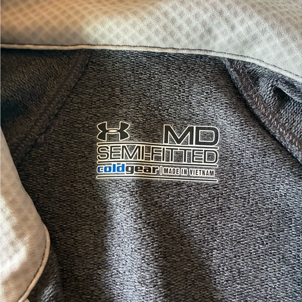 Under armour 1/4 zip - Picture 2 of 4